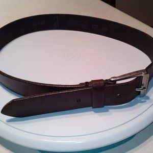4/$20: Levi's Boys Leather Belt26-28.